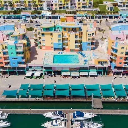 Feriehus Sky Vista - Beautiful Marina Views
